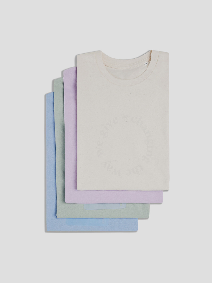 Siljan minimalistisk t-shirt af ufarvet bomuld