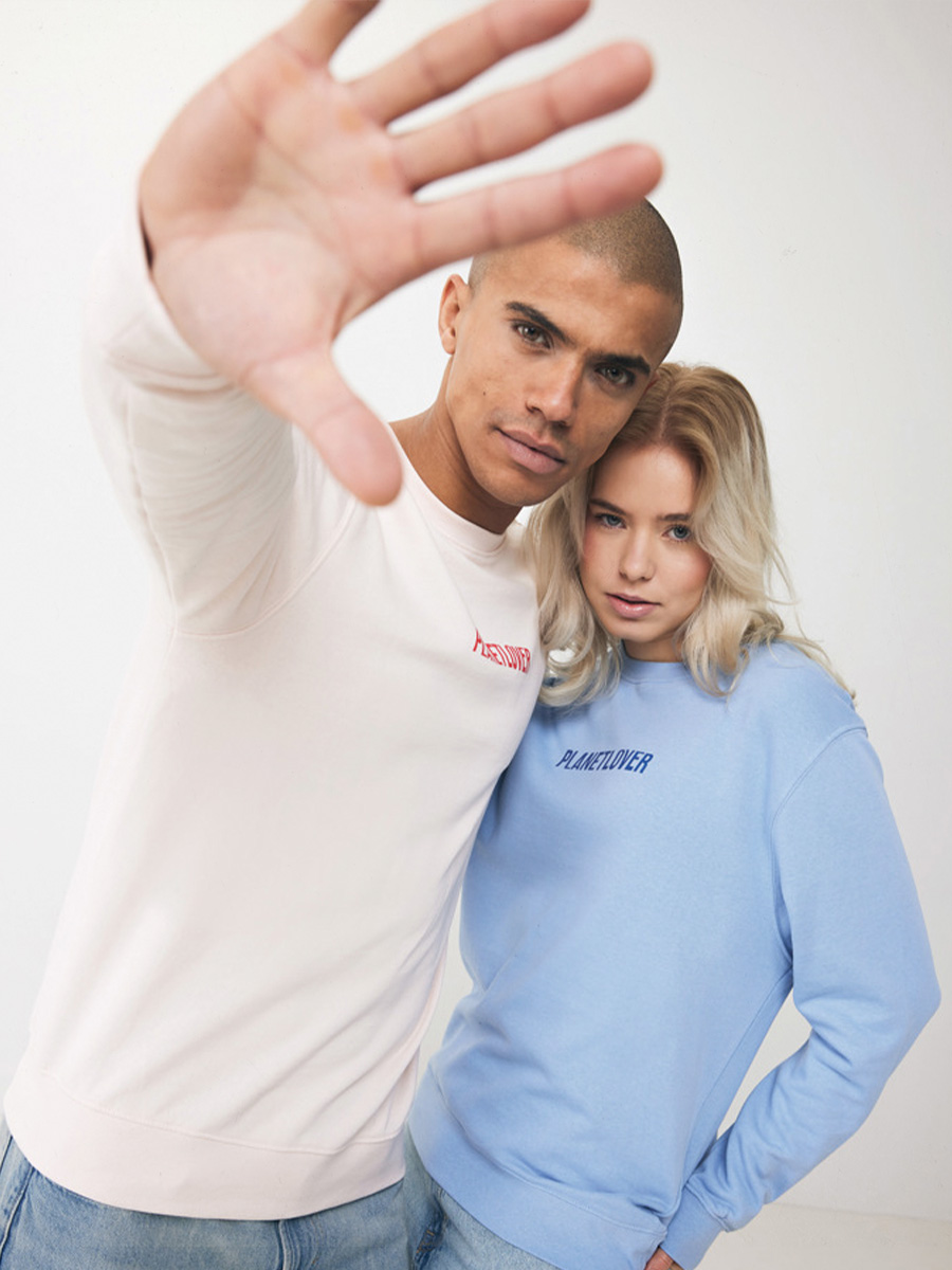Folla behagelig sweatshirt med broderet tryk