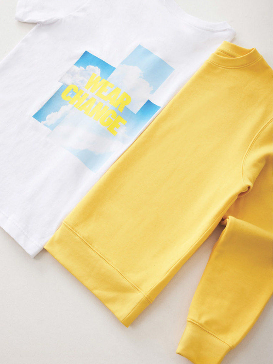 Behagelig sweatshirt og t-shirt med tryk og