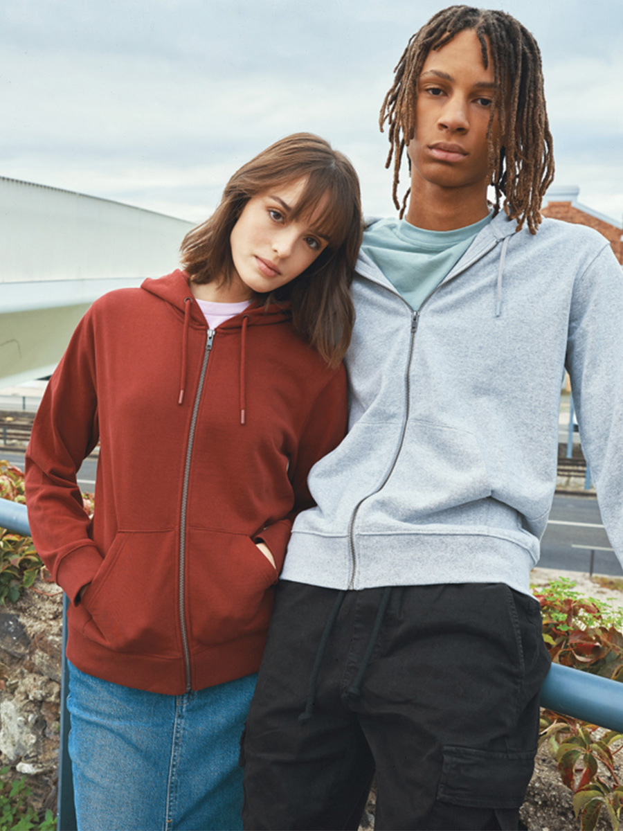 Lofot sweatshirt med hoodie og lynlås. Fås i flere flotte farver
